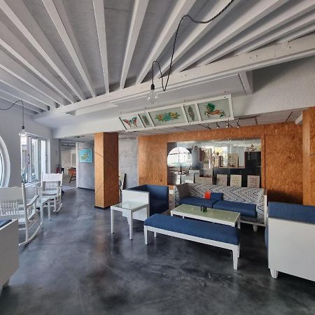 Nereus Hotel 파포스 외부 사진