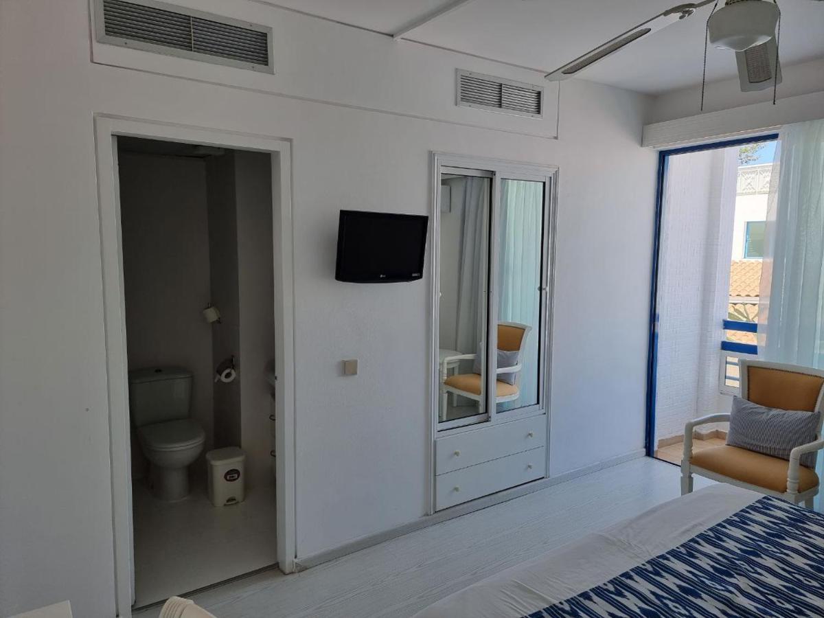 Nereus Hotel 파포스 외부 사진